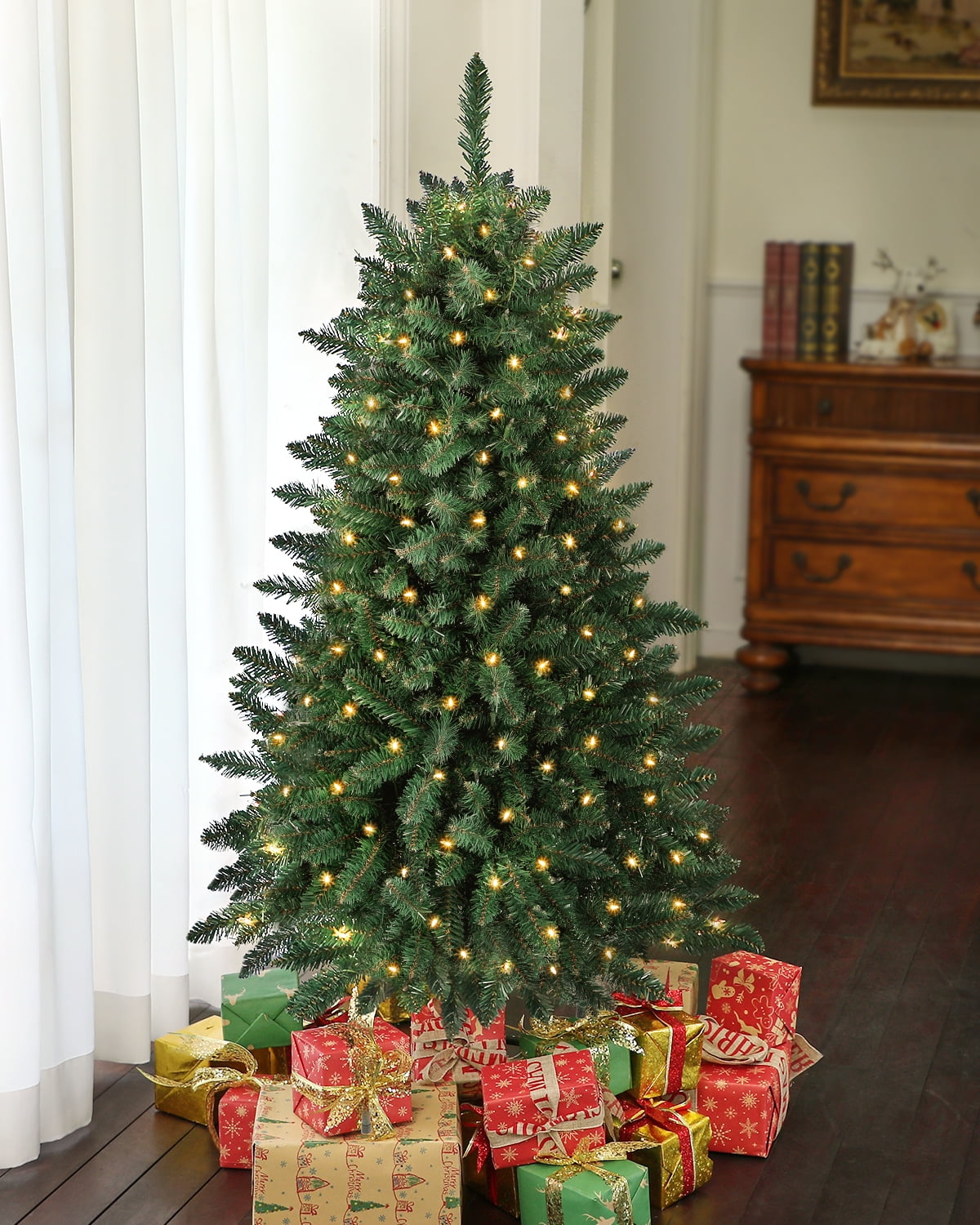4.5FT Pre-lit Artificial Christmas Tree, 500 Premium Hinged Branch Tips ...