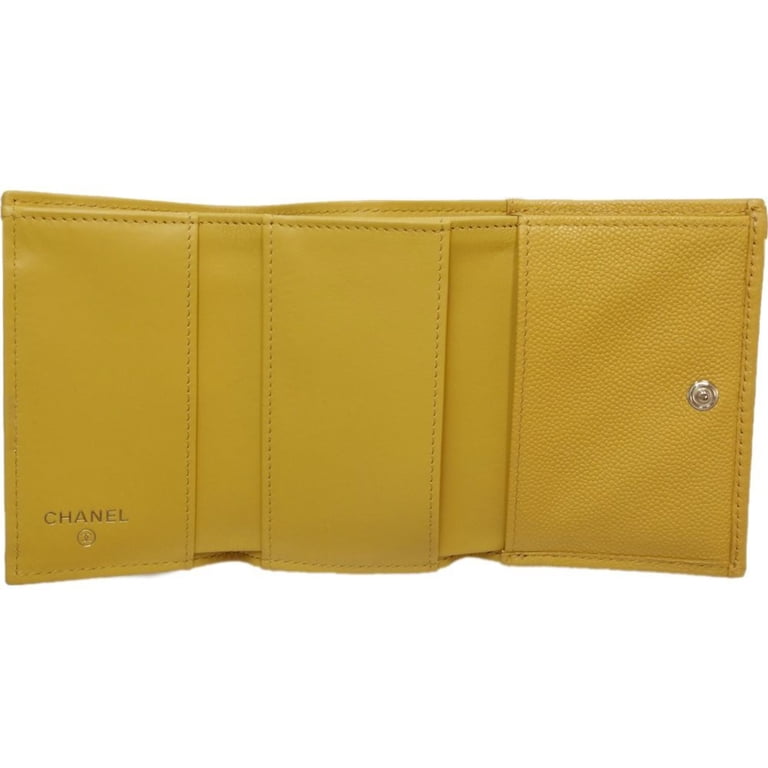 アクセサリー  mini TRIFOLD Wallet /Gold Hardware Pre-Owned CHANEL Classic Small Wallet Matelasse Trifold Caviar