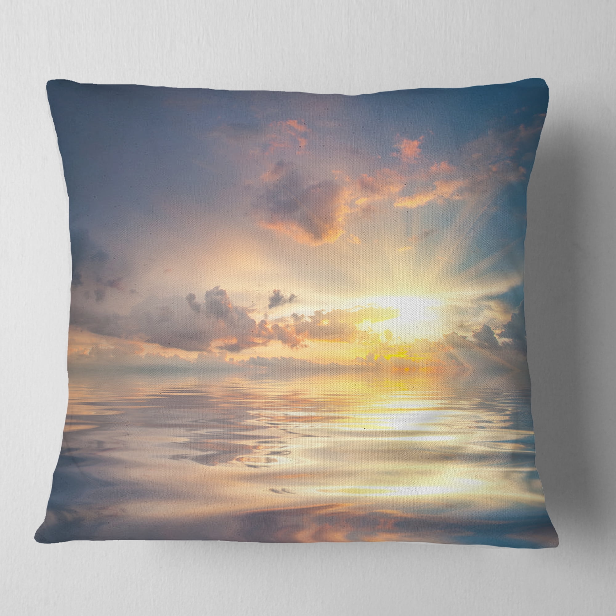 Designart 16" x 16" Red Polyester Throw Pillow