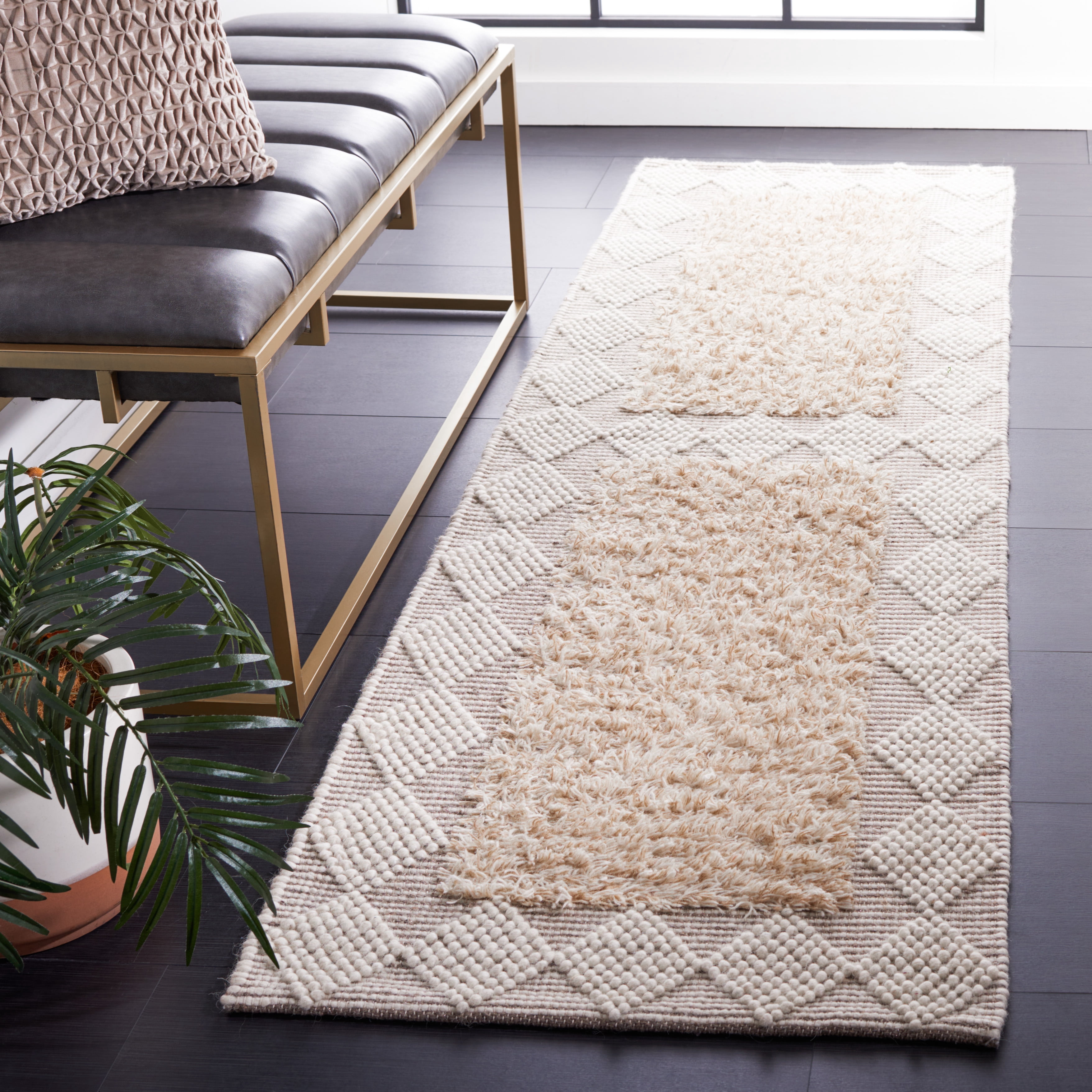 SAFAVIEH Natura Raleigh Geometric Runner Rug, Beige/Ivory, 2'3" x 8'