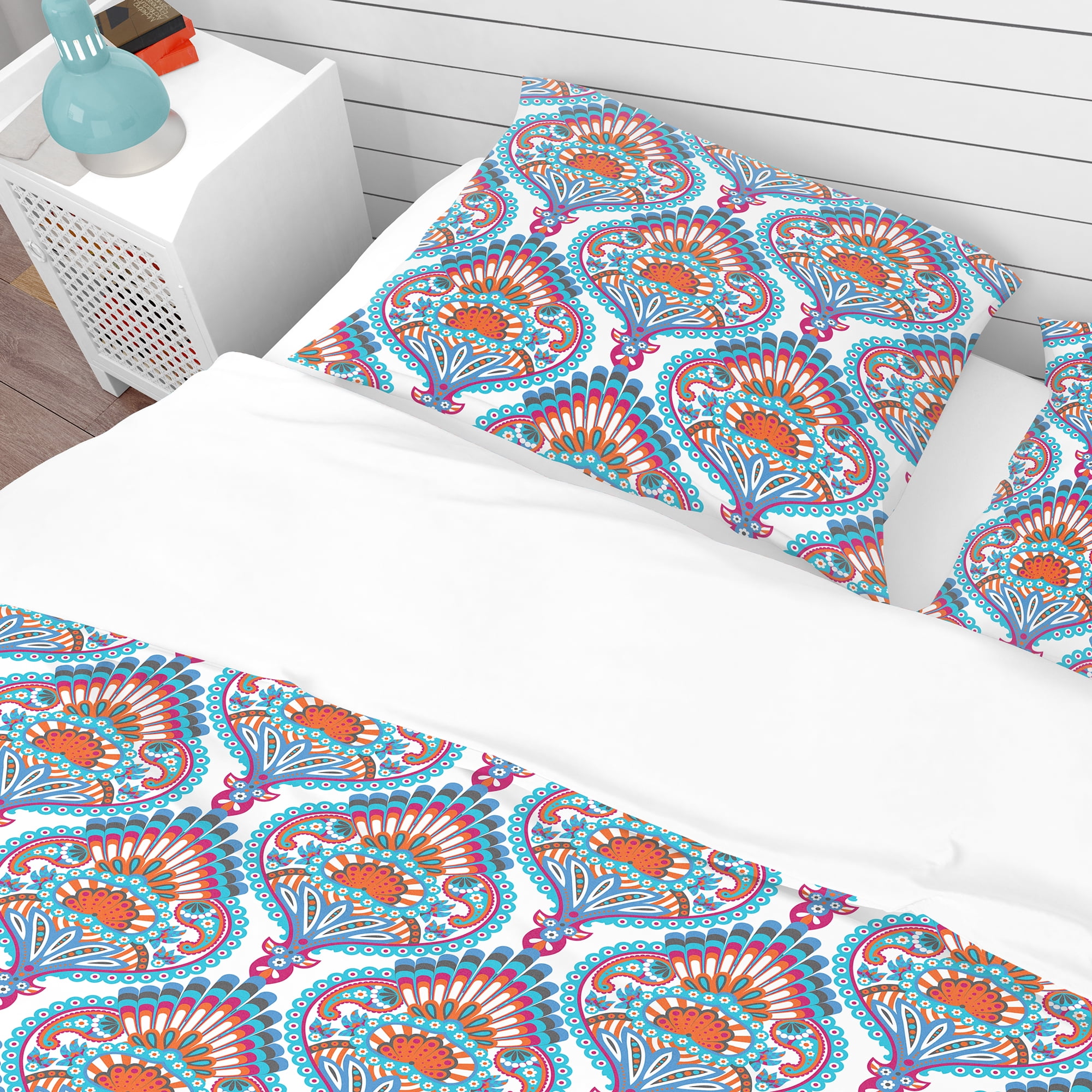 Designart 'Damask Pattern' Bohemian & Eclectic Duvet Cover Set
