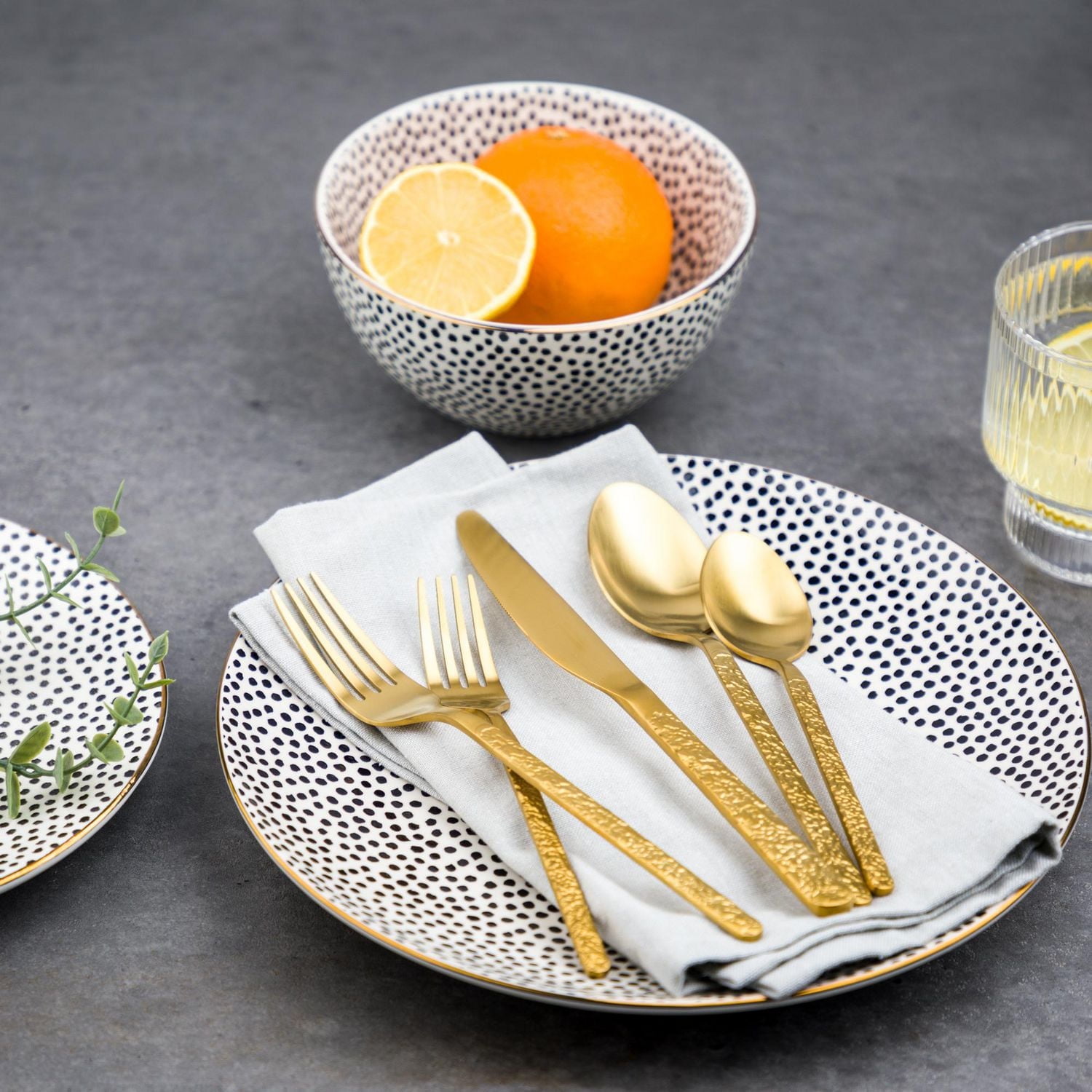 Thyme & Table Lumi Gold 20-Piece Flatware Set, Service for 4, Flatware Set