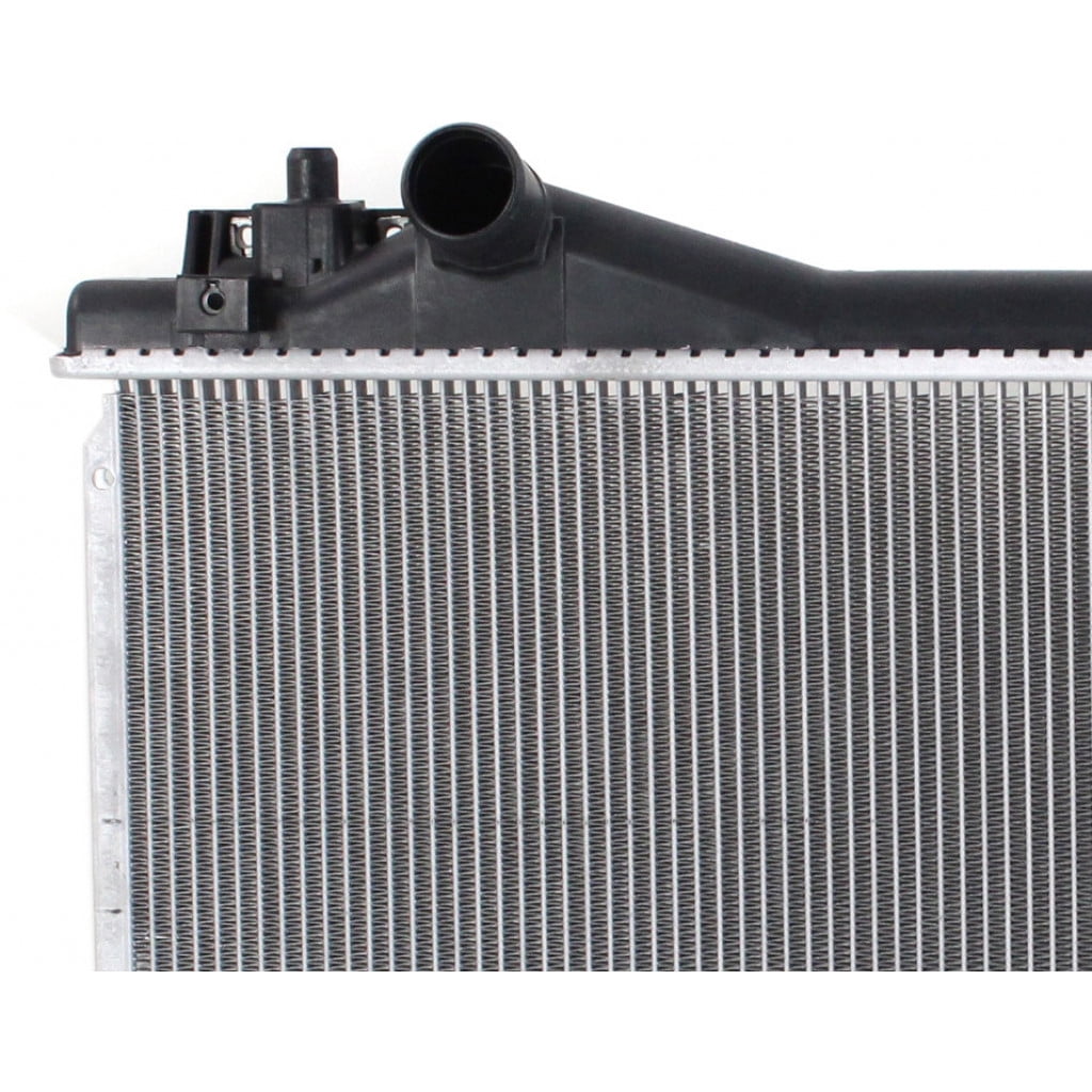 安達ヶ原 Engine Auto Parts Top Quality Radiator 16400-66160 for Land