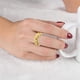 thumbnail image 4 of Anillo giratorio de acero inoxidable oso de fresa para la ansiedad Sol Luna Estrellas Oro 7#, 4 of 6