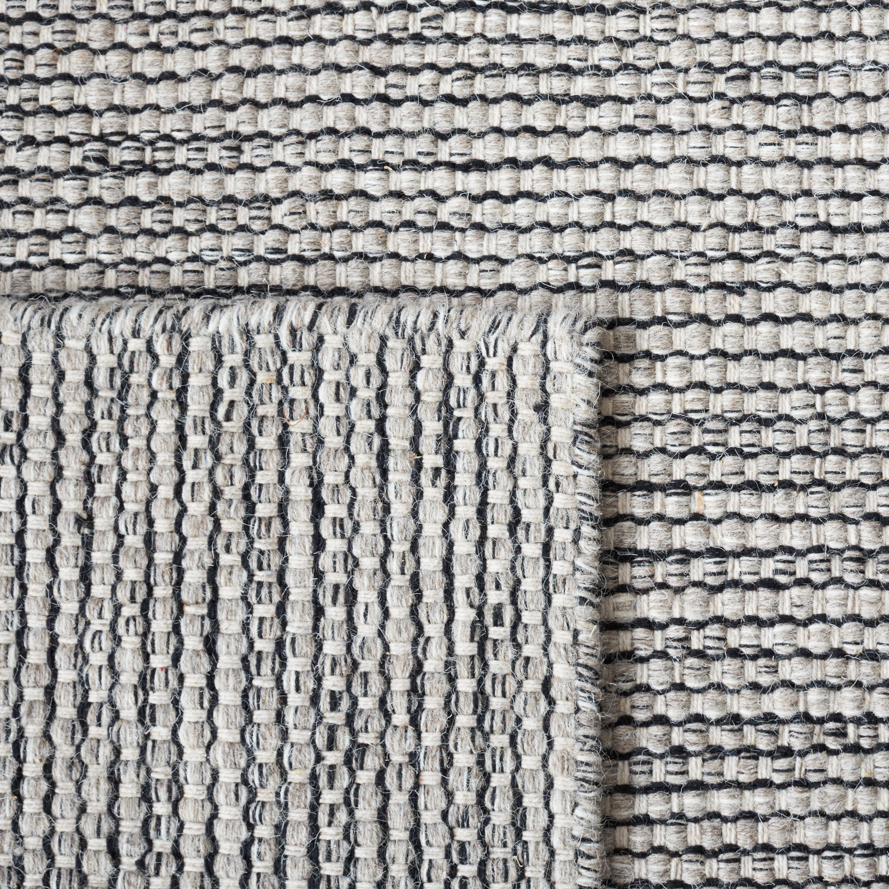 SAFAVIEH Natura Lorin Striped Area Rug, Grey/Ivory, 6' x 6' Round