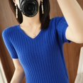 thumbnail image 1 of Pull Femme Printemps Été 2023 Col en V Manches Courtes T-Shirt Mode Coréenne Ajusté, 1 of 5