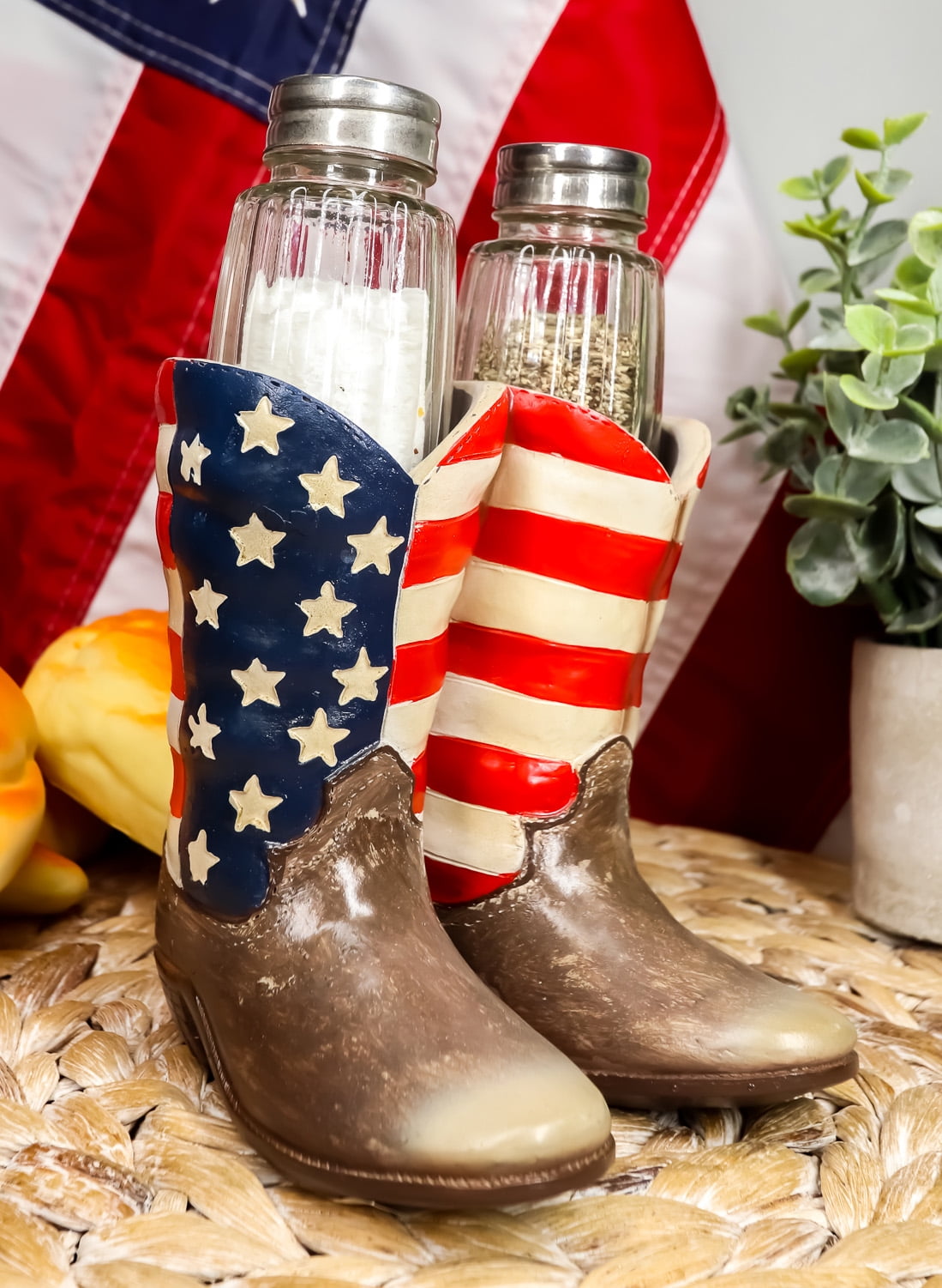 Ebros Western Cowboy Or Cowgirl Texas Flag Boots Salt and Pepper Shakers Set with Decorative Resin Display Holder Figurine and Glass Shakers Kitchen Two Step Spice Decor 