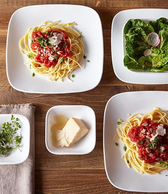 Assiette à dîner série Pure White CorelleMD Studio Assiette Carrée, 27 cm/10,5po