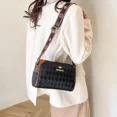 thumbnail image 4 of Bolsos de mano de piel sintética de moda para mujer, bolsos cruzados de hombro de marca famosa de diseñador para mujer, bolso negro de correa ancha para mujer, 4 of 5