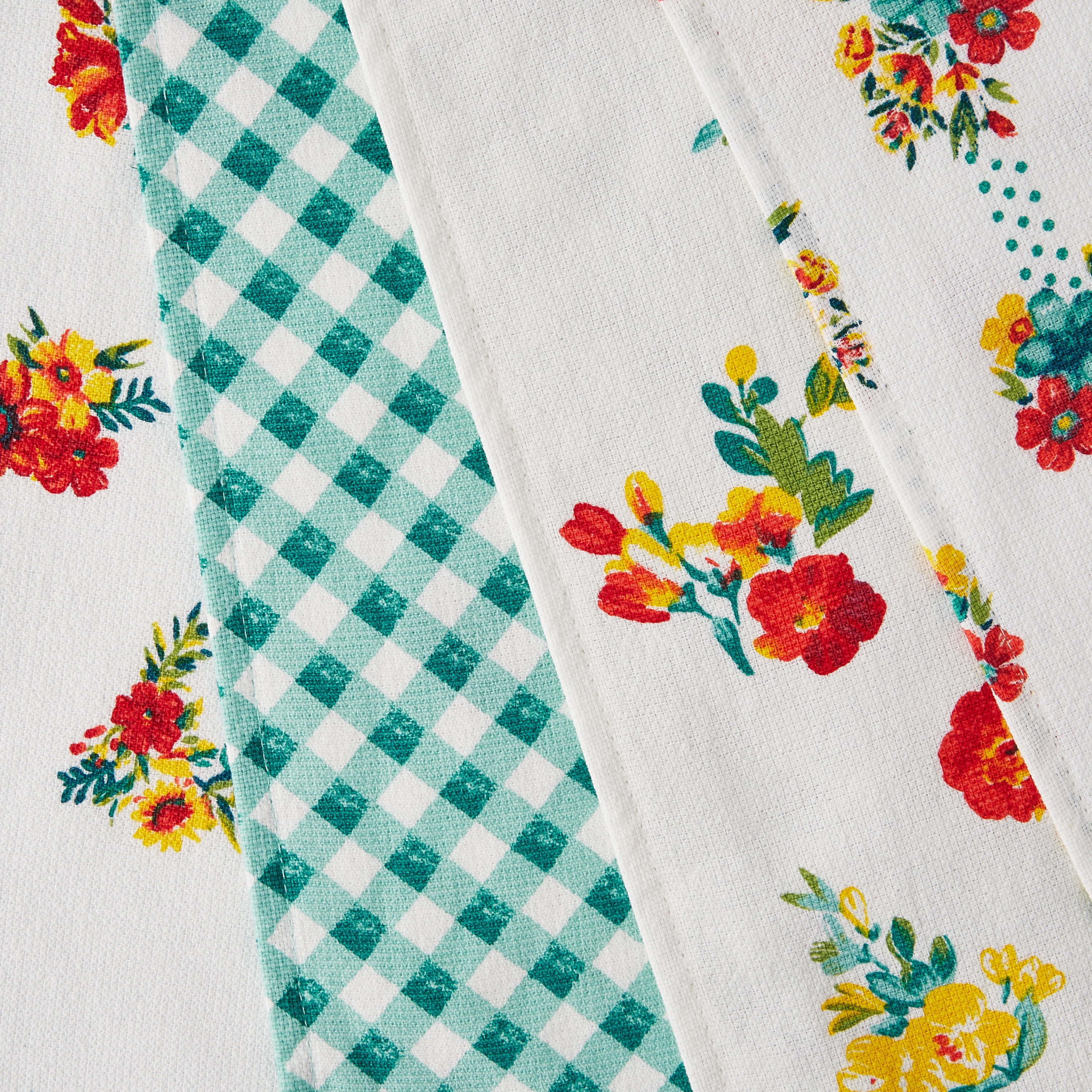 The Pioneer Woman Biscuits & Gravy Kitchen Towel Set, Multicolor, 16 in W x 28 in L, 4 Piece