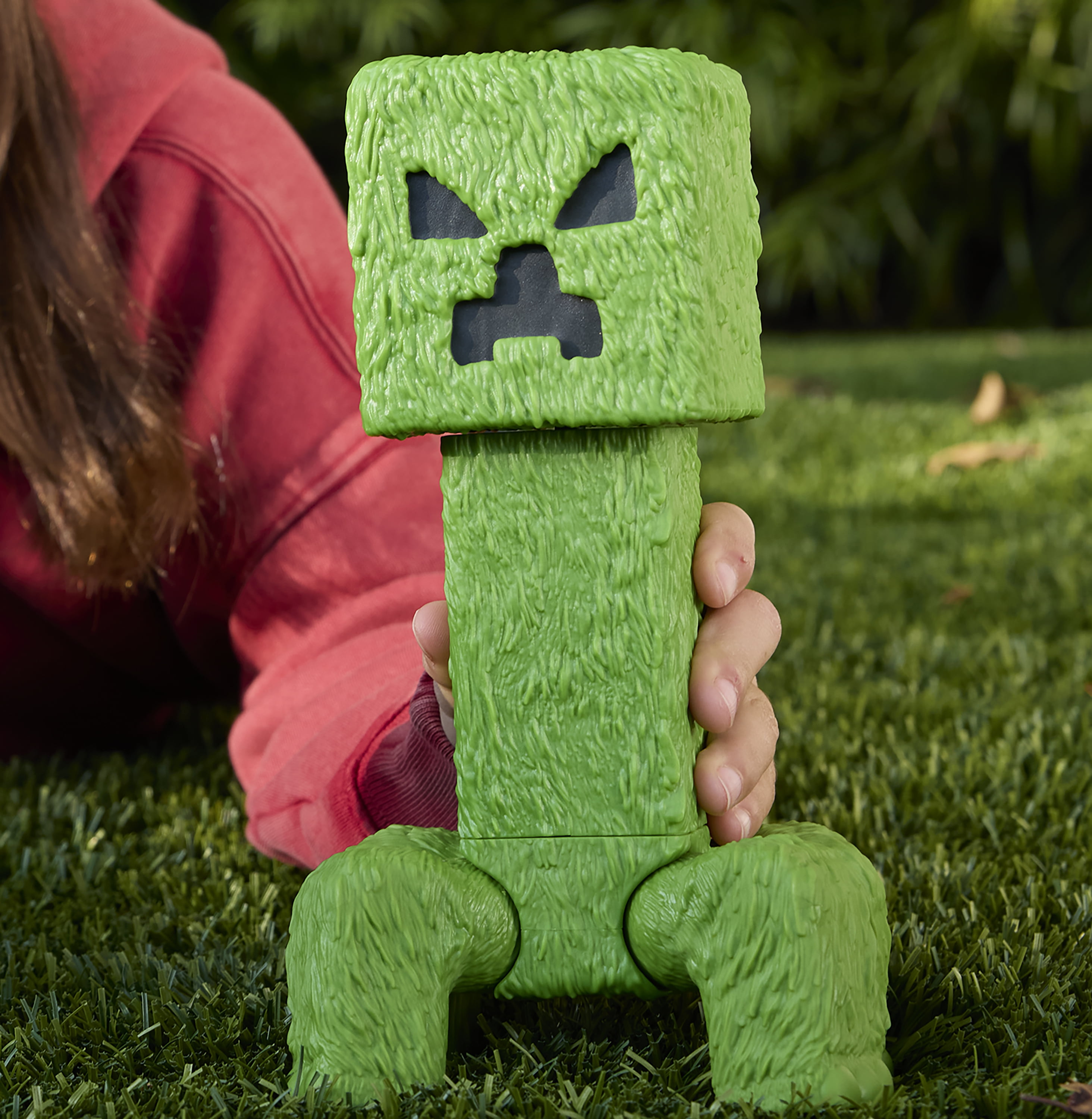 Minecraft Creeper Large-Scale Action Figure, 12-inch Character Collectible Inspired by the Movie