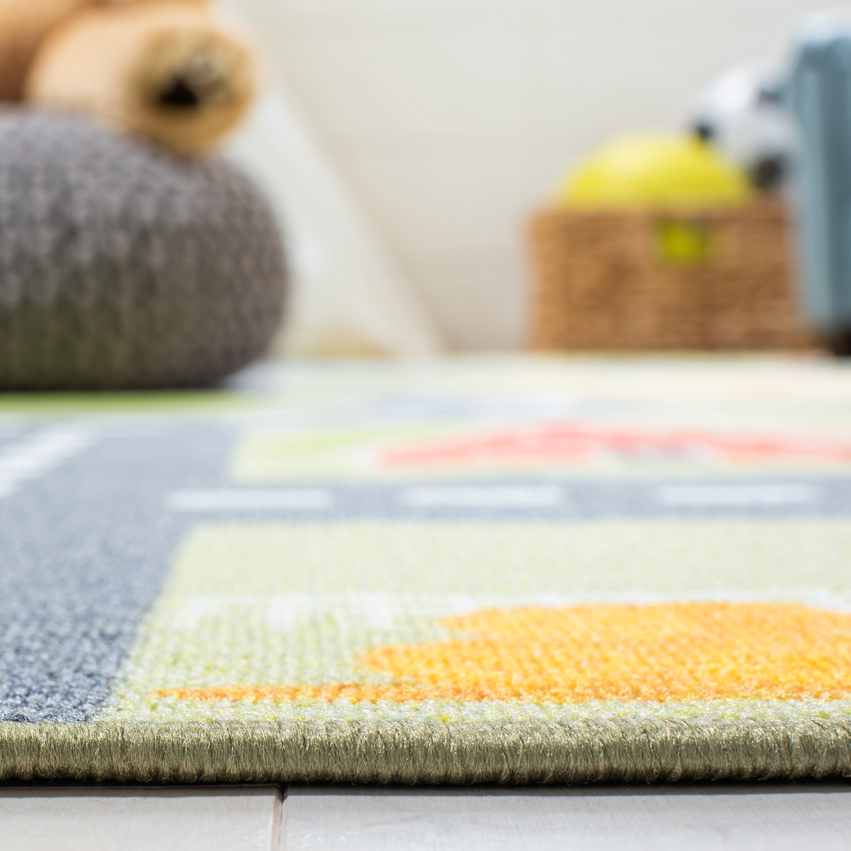 Safavieh Kids Playhouse Farm Crossroads Machine Washable Area Rug, Light Green/Dark Gray, 3'3" x 5'3"