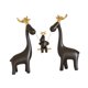 thumbnail image 3 of Figuras de la familia de los ciervos, figuras de alce navideño, estatuas de alce de resina para decoración de escritorio, esculturas de animales para, 3 of 9