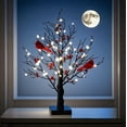thumbnail image 4 of Arbre Vintage Lumineux avec Cardinaux, Mini Bouleau Blanc à LED avec Baies, Ornement de Table Lumineux avec Oiseaux Rouges pour Décoration de Noël et Exposition Saisonnière, 4 of 9