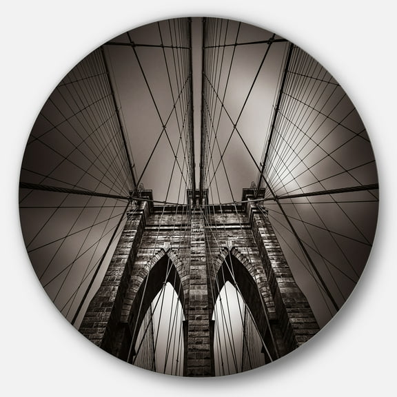 Designart 'Brooklyn Bridge in NYC USA' Metal Wall Art