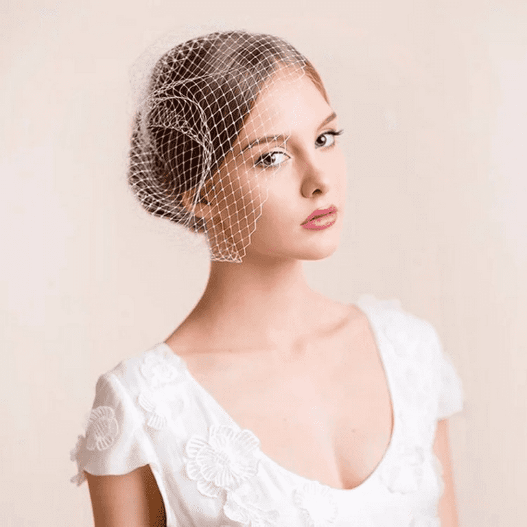 MyArtDeco Mini Birdcage Veil with Headband, Delicate Hair Clip with Netting, Ivory Birdcage Veil, White Bridal Decoration, Delicate Birdcage Veil