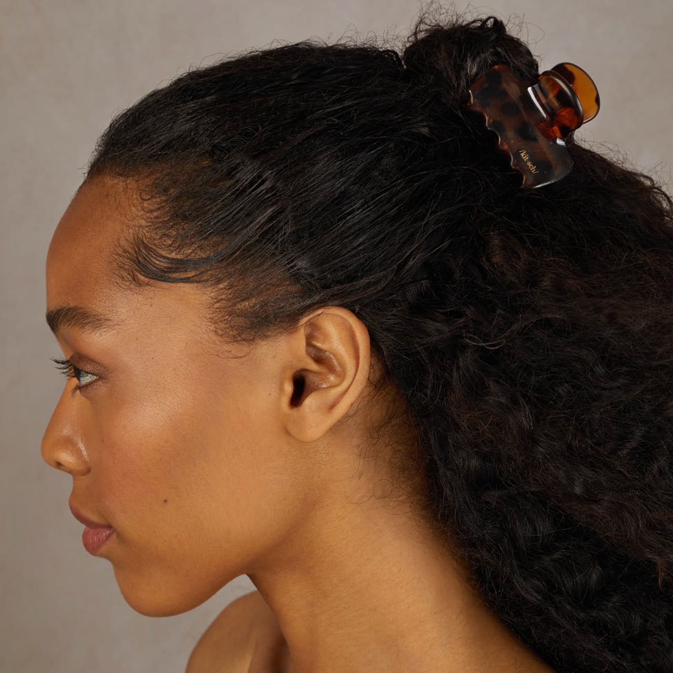 Kitsch Eco-Friendly Medium Hair Claw Clips for Adults - 2 Piece Set in Black & Tortoise