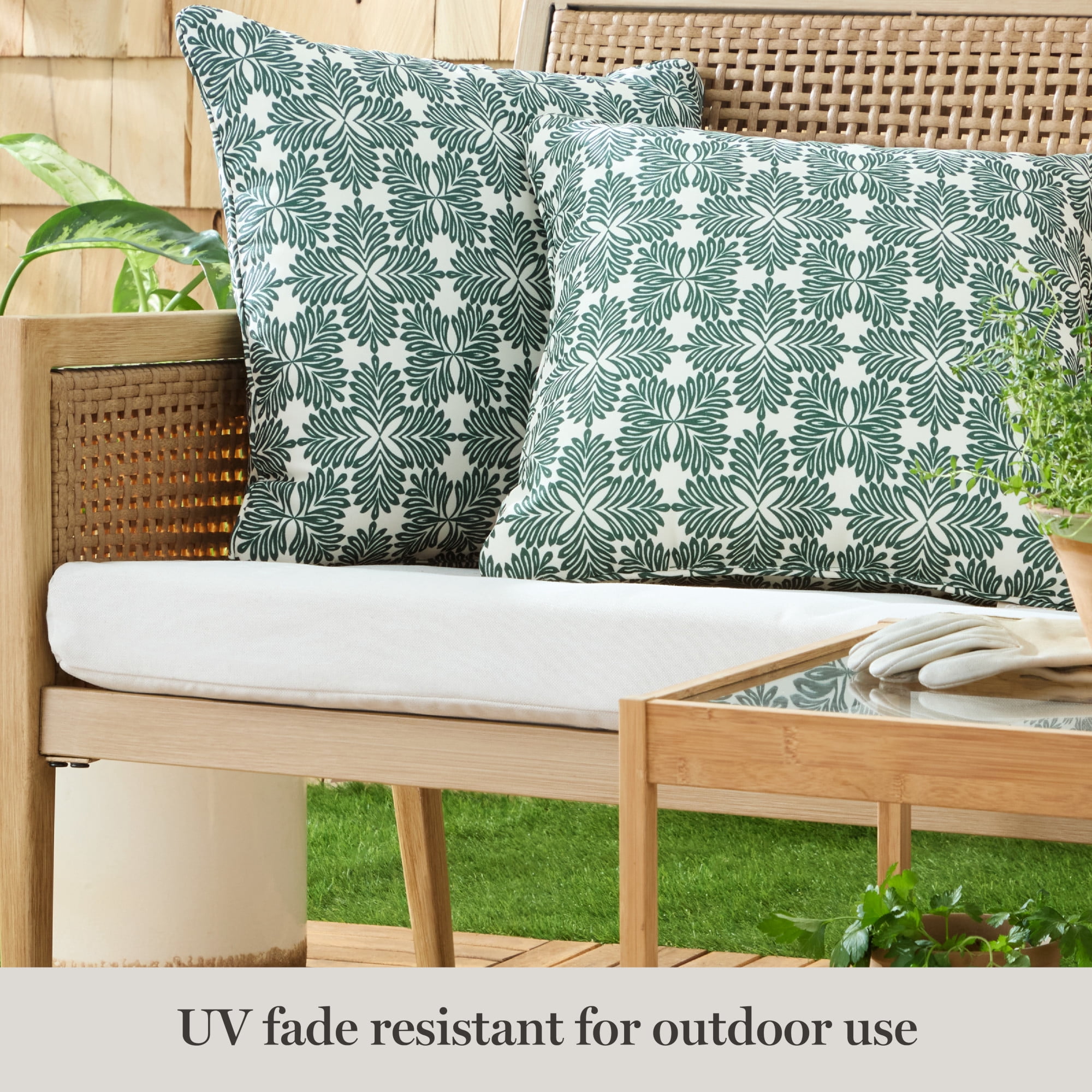 MARTHA STEWART Tulum Indoor Outdoor Decorative Pillow 2-Pack Set, UV Fade Resistant, Water Repellent, Printed Modern Design, Green, 18"x18"