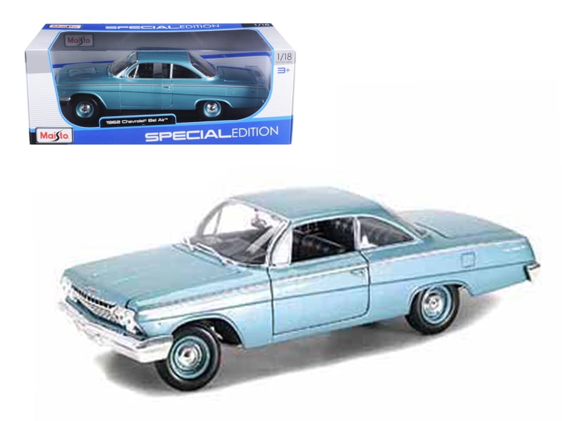bluemetallic Maisto 1:18 DODGE 330-1963 bluemetallic Maisto 1:18 DODGE 330-1963