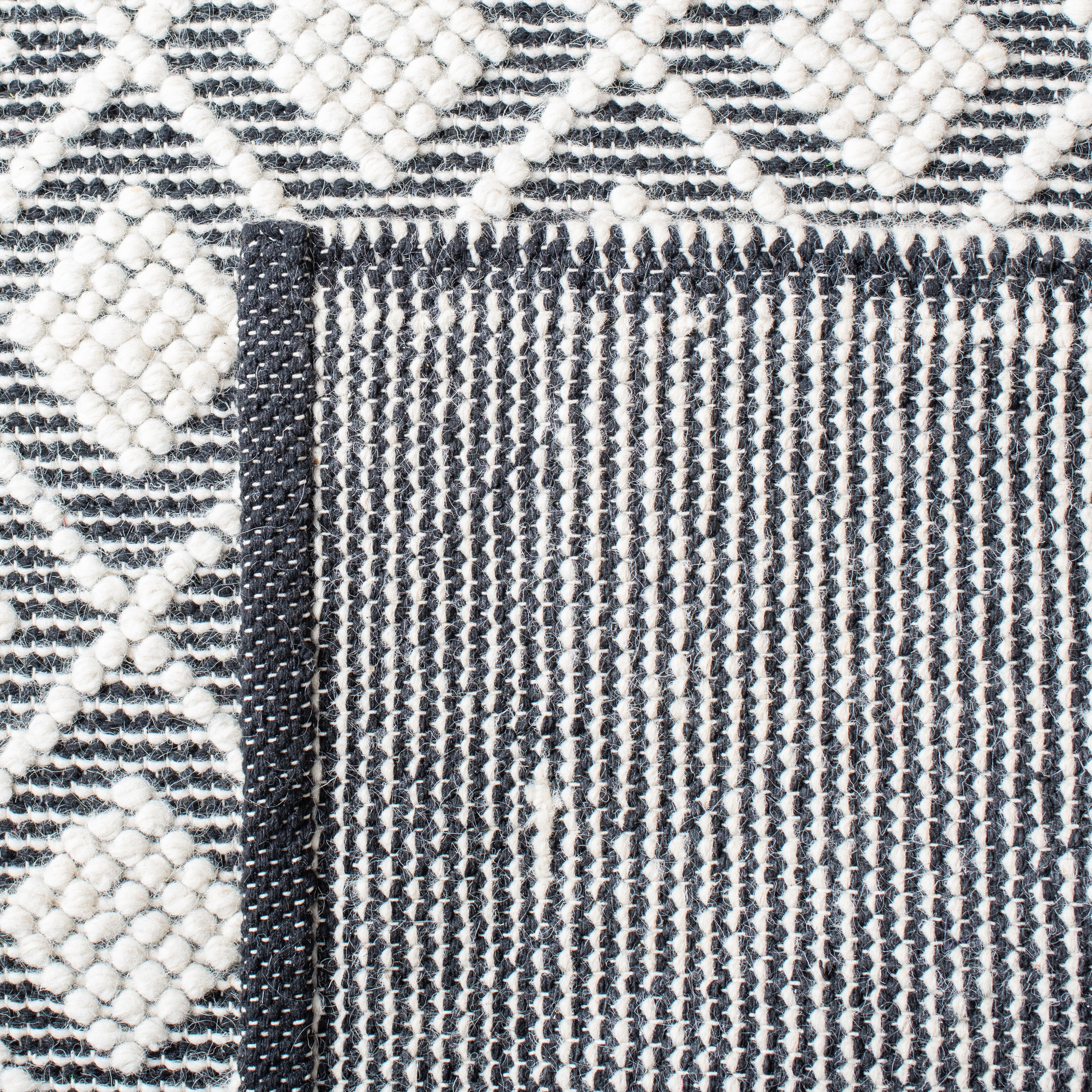 SAFAVIEH Natura Taneka Diamond Runner Rug, Ivory/Black, 2'3" x 8'