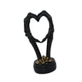 thumbnail image 1 of Escultura de manos de corazón de Halloween, estatua de pareja de calaveras, decoración decorativa aterradora, amor Negro, 1 of 9