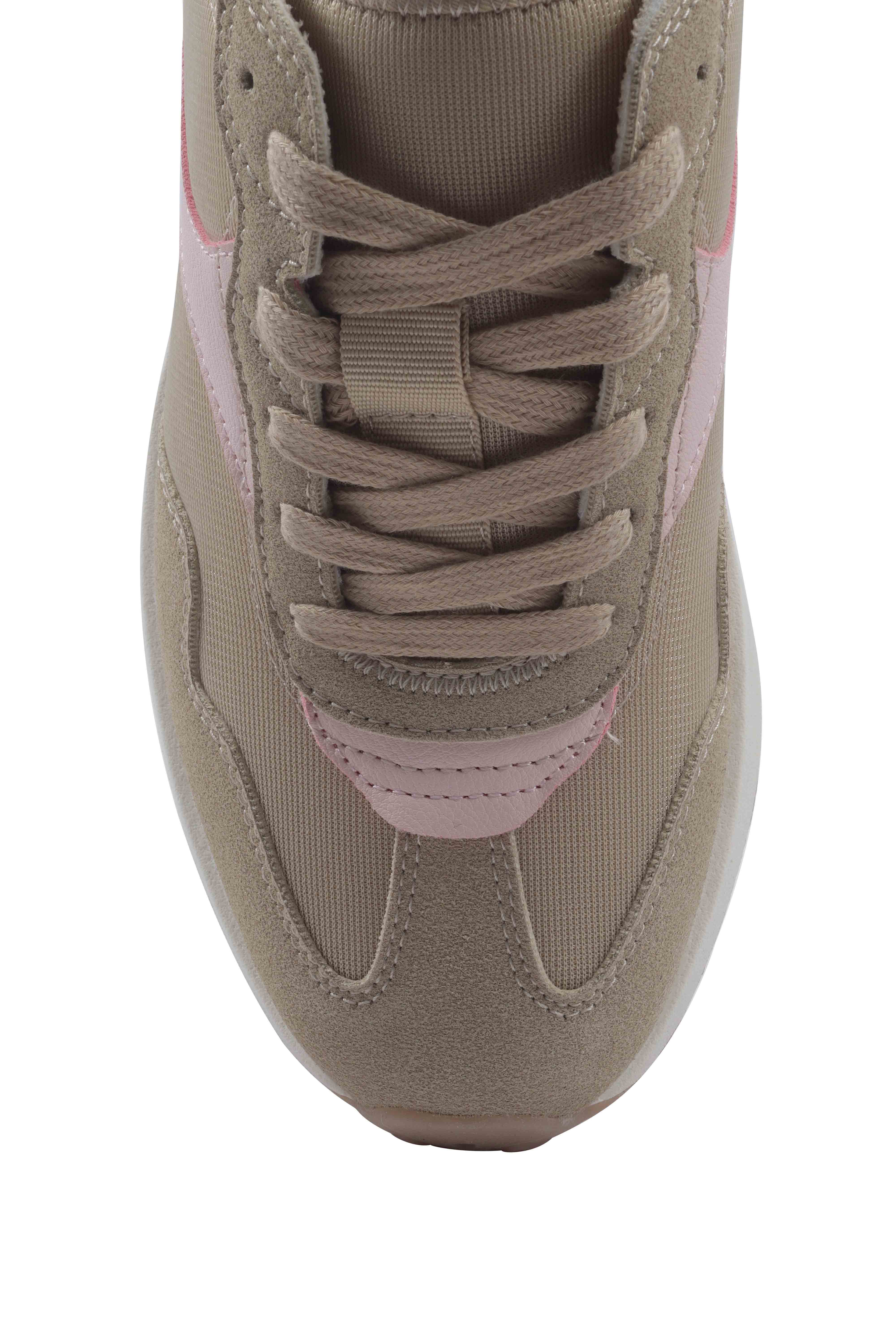 Time and Tru Women's Jogger Sneakers
