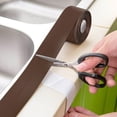 thumbnail image 3 of Nvzi Cinta de sellado blanca para baño y cocina, tira de sellado, cinta de sellado autoadhesiva impermeable de PVC, 1 pieza, 1,05 pulgadas * 10,5 pies, 3 of 5