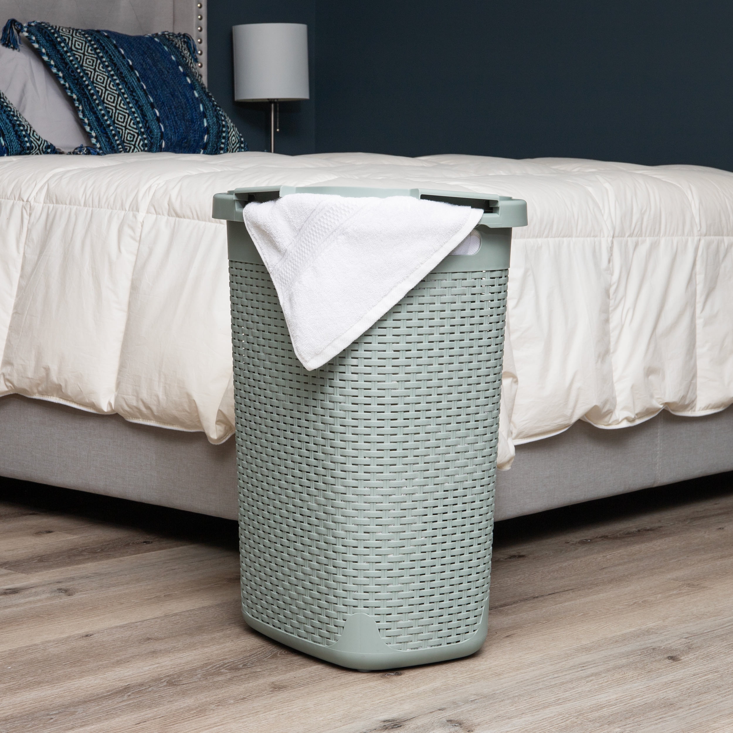 Mind Reader 60L Slim Laundry Hamper, Clothes Basket, Lid, Wicker Design, Plastic, Mint