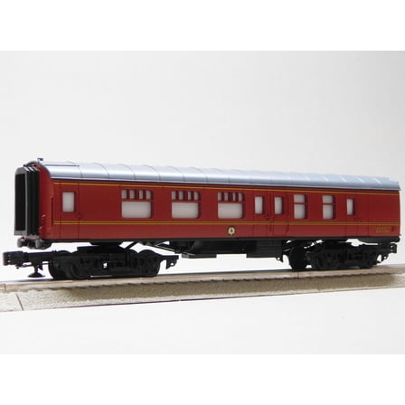 LIONEL HOGWARTS EXPRESS COACH CAR #99720 O GAUGE 2523140-99720