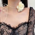 thumbnail image 4 of Collar con correa de flores estilo europeo y americano, sexy, con forma de flor negra, estéreo, para traje, joyería decorativa, 4 of 6