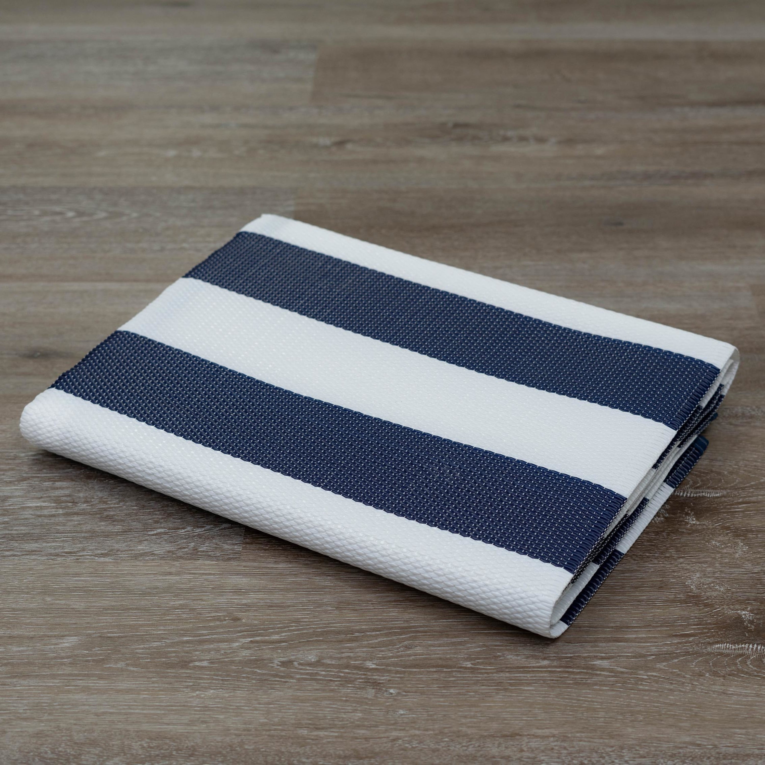 Luna Contemporary Stripe Navy and White Polypropylene Reversible Plastic Straw Outdoor Area Rug, 7'11'' x 10'3'' Rectangle