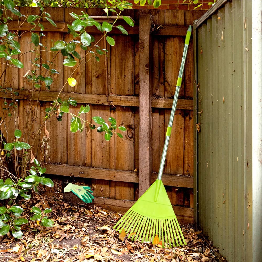 Colwelt Plastic Rakes for Leaves, 72 in, Leaf Rake with Lightweight Stainless Steel Handle to Sweep Leaves in Lawn, Durable Plastic Green Head 22 Tines & 15 Tines