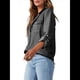 thumbnail image 3 of Blusa Vaquera Informal de Larga con Cuello en V y Botones para Mujer Gris Oscuro M, 3 of 8