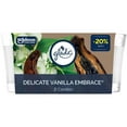 thumbnail image 1 of Glade® Bougie Parfumée en Pot Désodorisant d'Air, Étreinte de Vanille Délicate, Lot de 2, 1 of 9