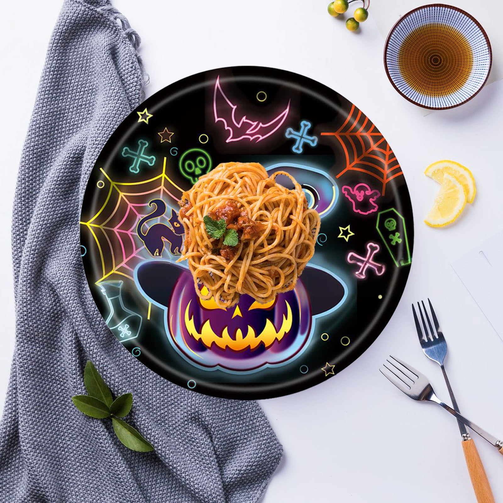 MOMAHUA 69P Néon Vaisselles Fête Halloween,Glow Thème Joyeux Halloween