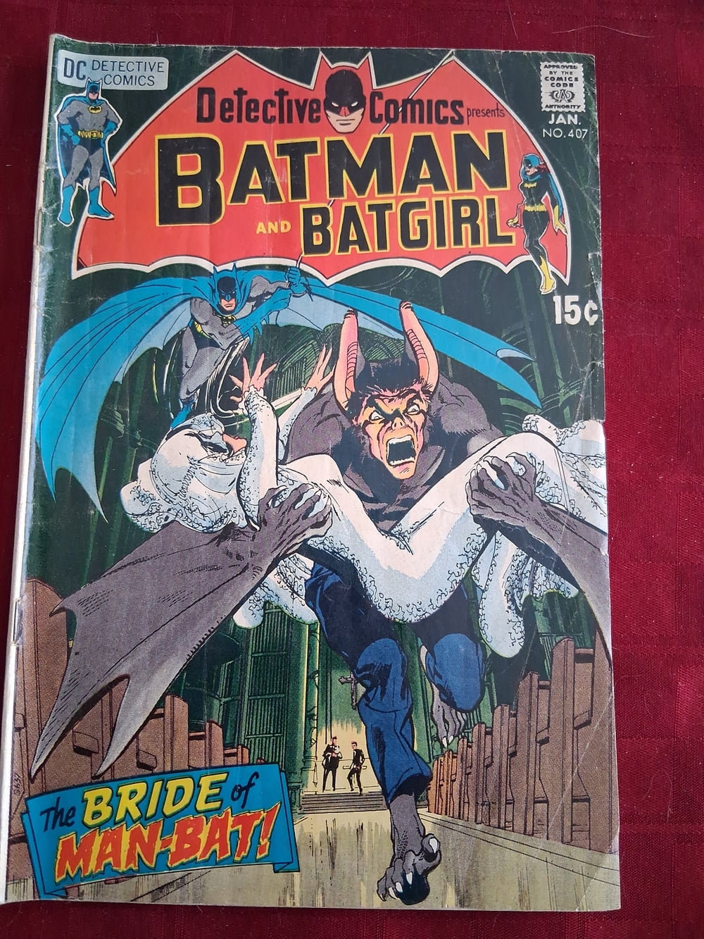 Cover of Detective Comics #407
