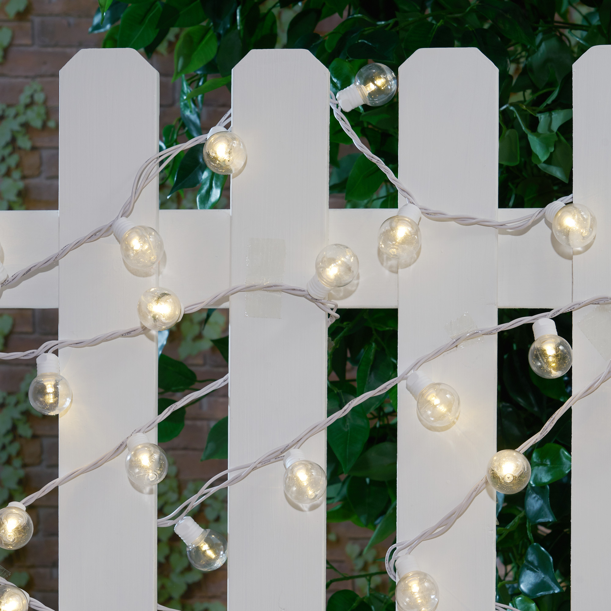 Mainstays 100-Count Plastic LED Globe Outdoor String Lights - image 4 of 9