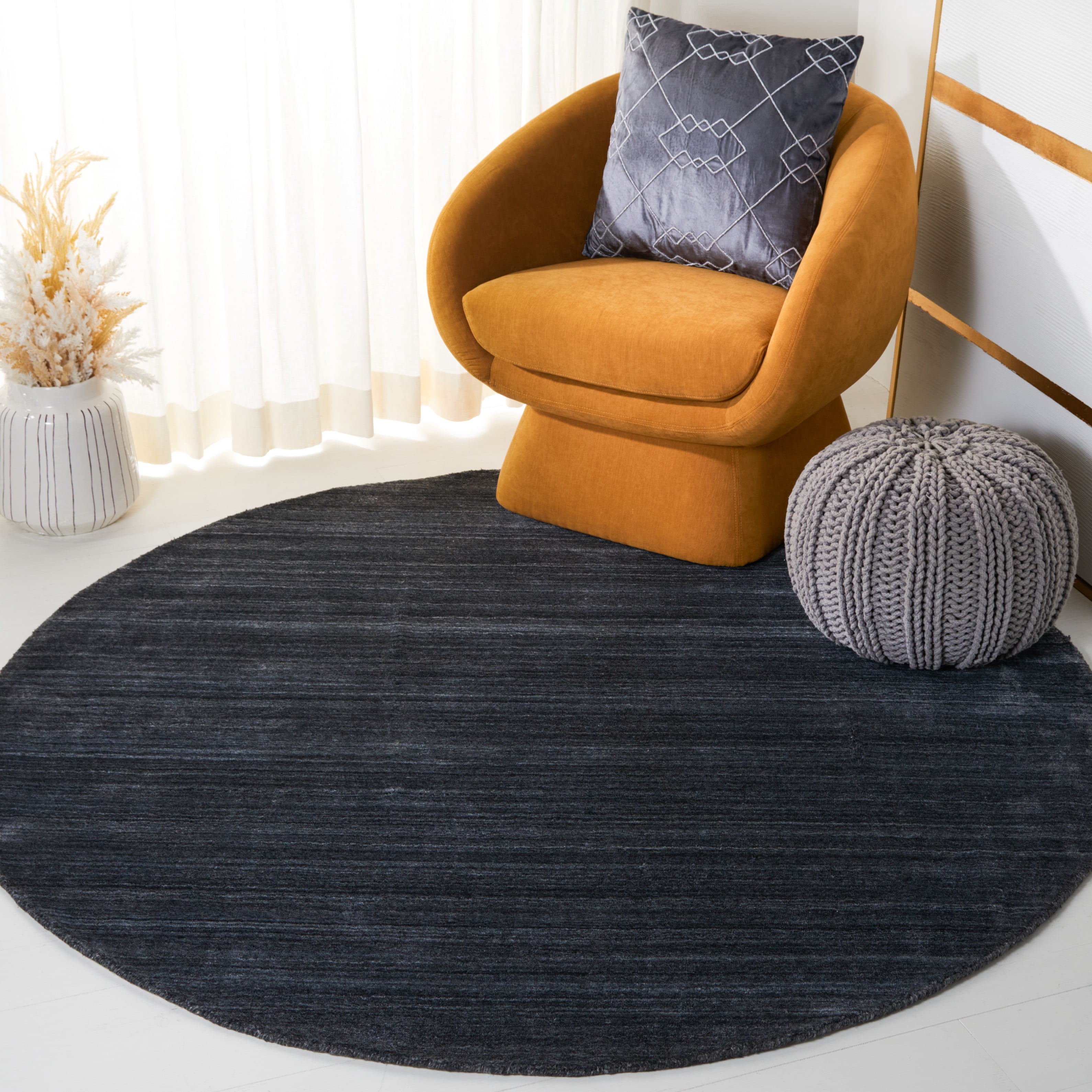 SAFAVIEH Mirage Branislav Solid Area Rug, Anthracite, 6' x 6' Round