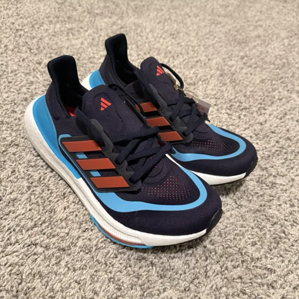 Ad-id-as UltraBoost Light Athletic Running Shoes Blue IE1760 Men's Sz 7 Womens 8.5