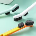 thumbnail image 4 of Cepillo de limpieza 2 en 1 para limpieza de zapatos, herramienta limpiadora de limpieza de ropa para el hogar, color blanco Feliz Sencillez, 4 of 5