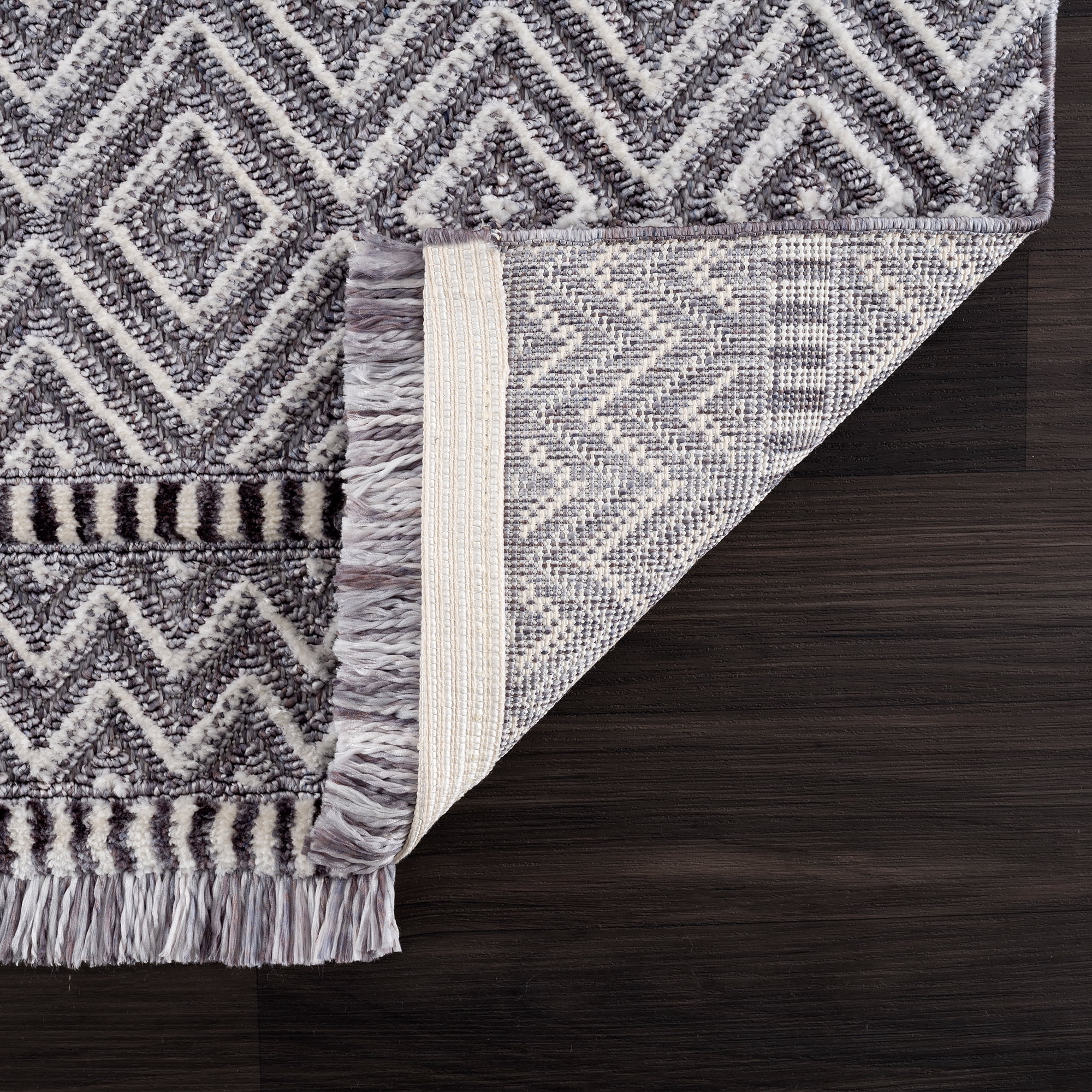 United Weavers Keya Yasmin Modern Geometric Accent Rug, Grey, 1'10" x 3'