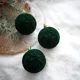 thumbnail image 3 of Adornos de bolas de Navidad de 6 a 8 cm, adornos para árboles de Navidad, decoración para fiestas, bodas, bolas de felpa pintadas de color rojo, material de terciopelo, 3 of 5