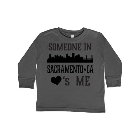 

Inktastic Sacramento California Someone Loves Me Skyline Gift Toddler Boy or Toddler Girl Long Sleeve T-Shirt