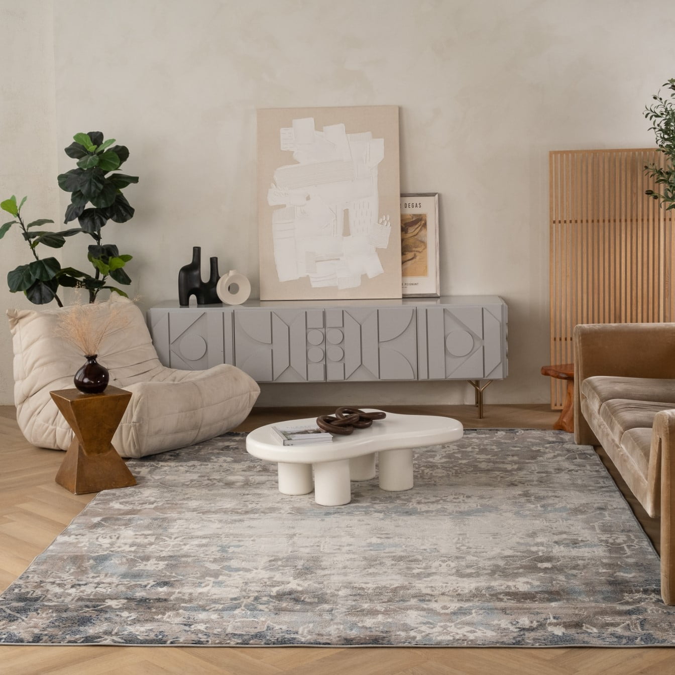 Rug Branch Havana Collection Traditional Distressed Area Rug.