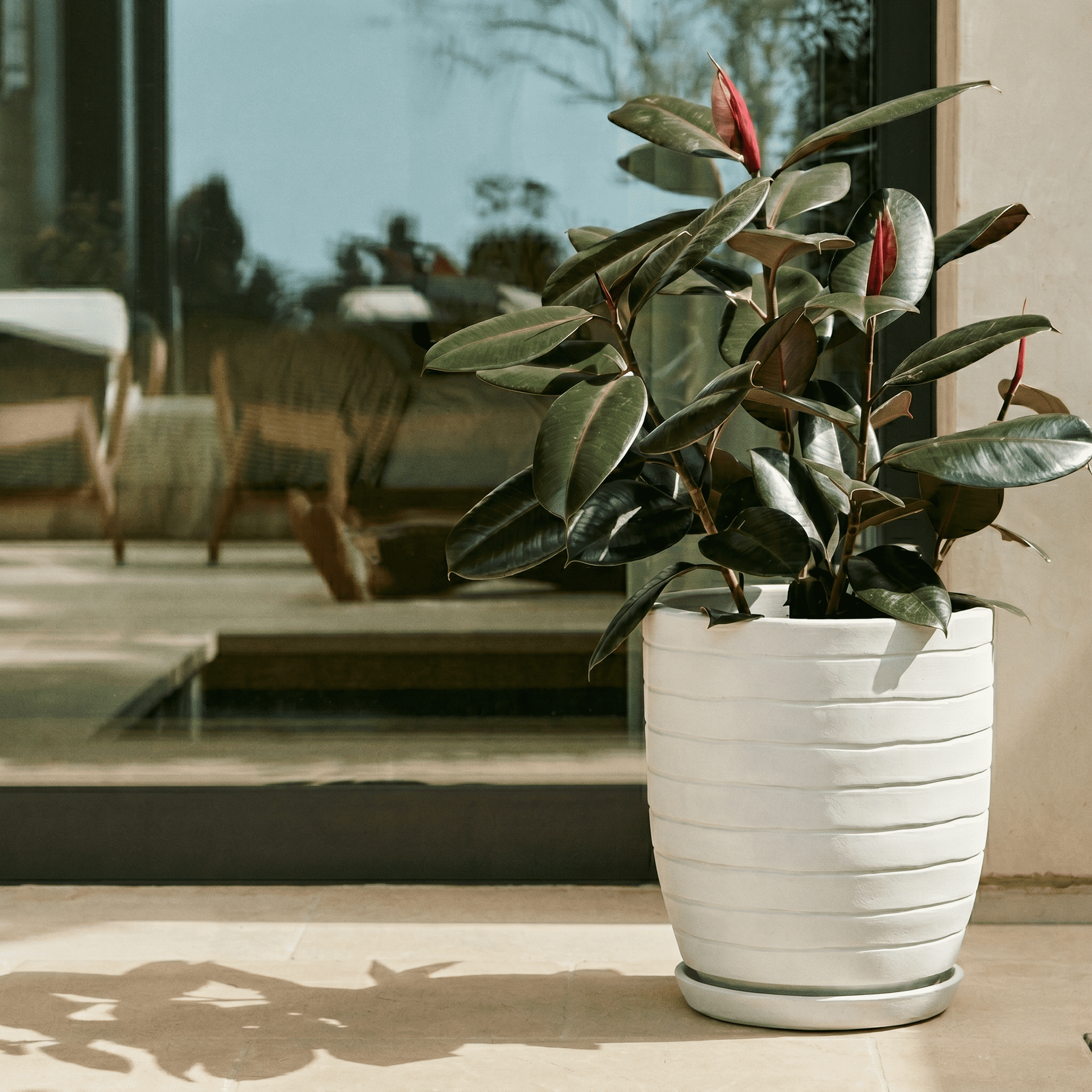 Ecobo 15.7 inches Eco-Friendly Round Pot Planter Ravina Indoor/Outdoor use, Durable, Versatile & Lightweight, Designed by Brazilian Artisans, Contemporary All-Weather Design –White