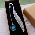 thumbnail image 2 of Marcador de metal con forma de pluma shaofei colgante luminoso rosa, 2 of 5