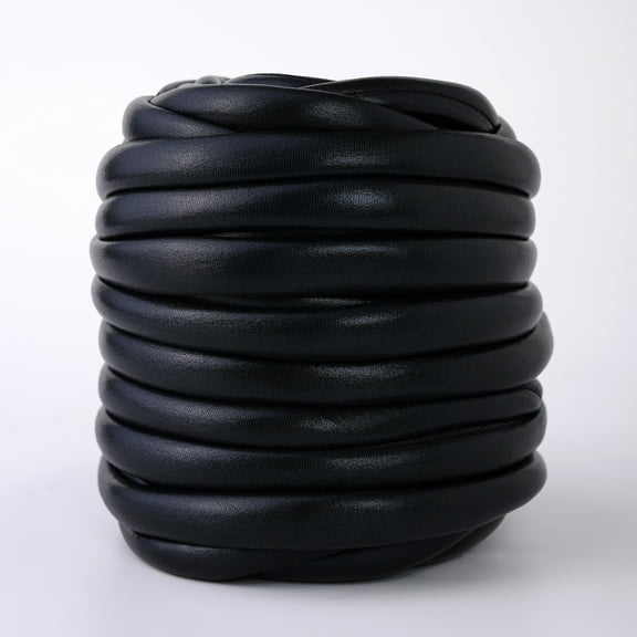 XmhyTop-A Chunky Yarn 500g Giant Crochet Yarn, Extra Thick Polyester Yarn for Weaving, Braided Blankets Home Decor Crafts, Jumbo Craft Yarn,Black