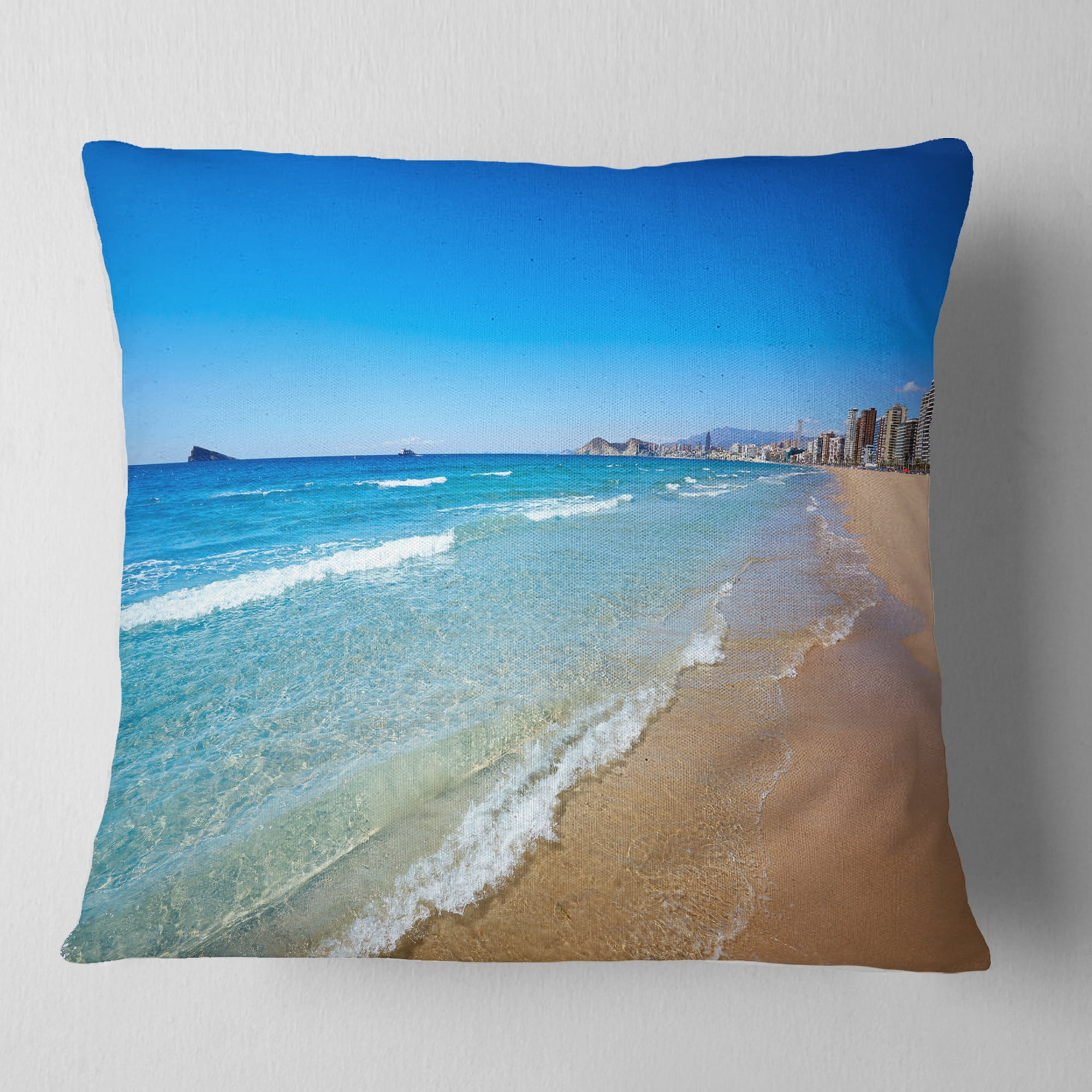 Designart Benidorm Poniente Beach Waves - Seascape Throw Pillow - 16x16