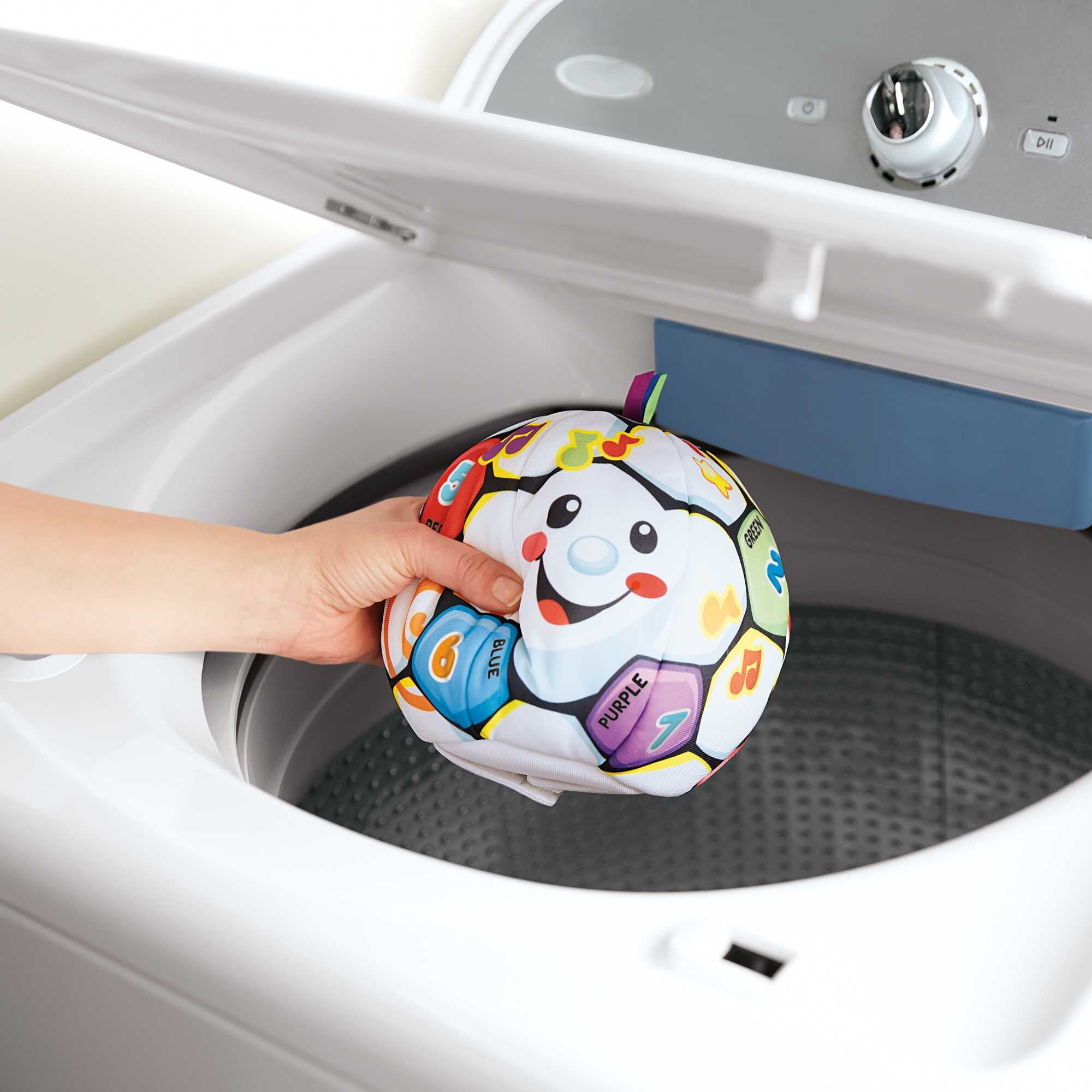 Fisher-Price Laugh & Learn Singin' Soccer Ball