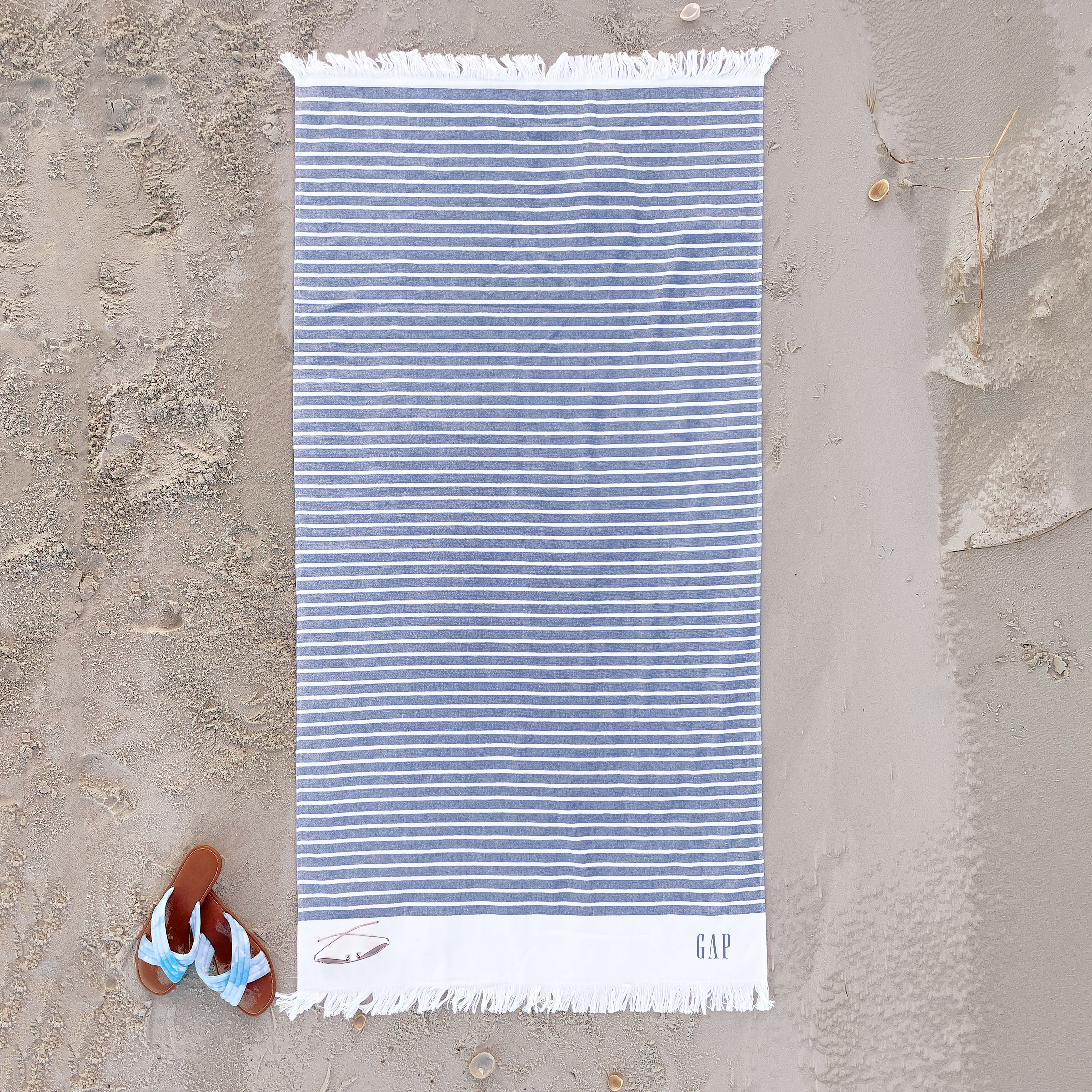 Gap Home Yarn Dyed Mini Stripe 2 Pack Fouta Organic Cotton Beach Towel Set with Embroidery and Fringe, Navy/White, 34'x64', 2-Pieces